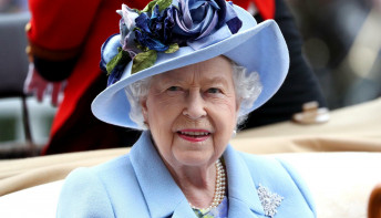 Von der britischen Königin können Sie auch etwas für Ihre nächste Videokonferenz lernen!