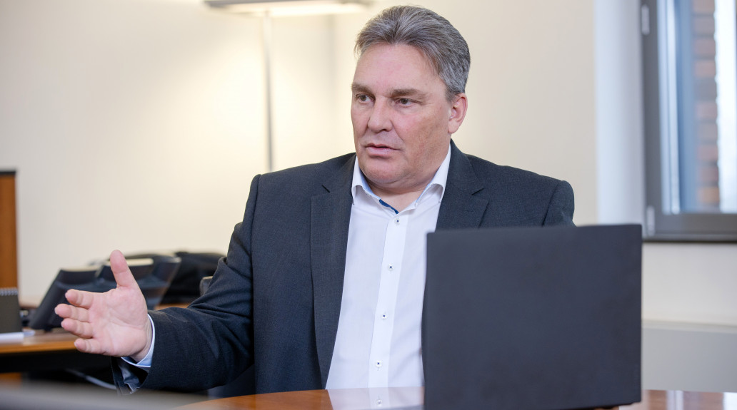 Walter Grüner, Chief Information Officer (CIO), von Covestro hat den Dax-Konzern für die benötigte Heimarbeit vorbereitet.